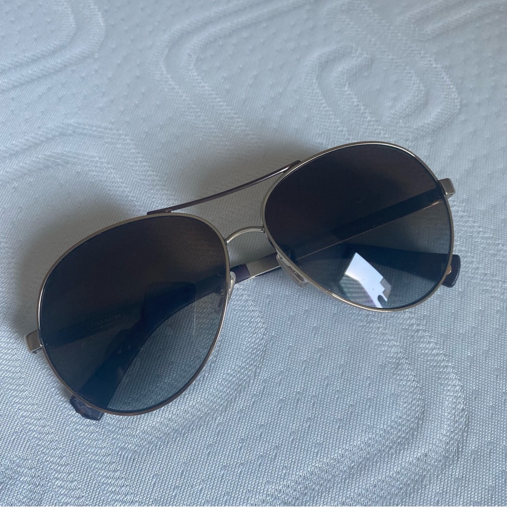 Coach HC7019 L053 Elaina Sunglasses